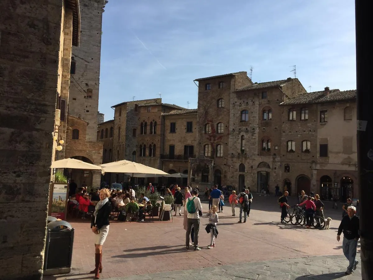 L'Attico Dei Sogni Apartment San Gimignano 0*,